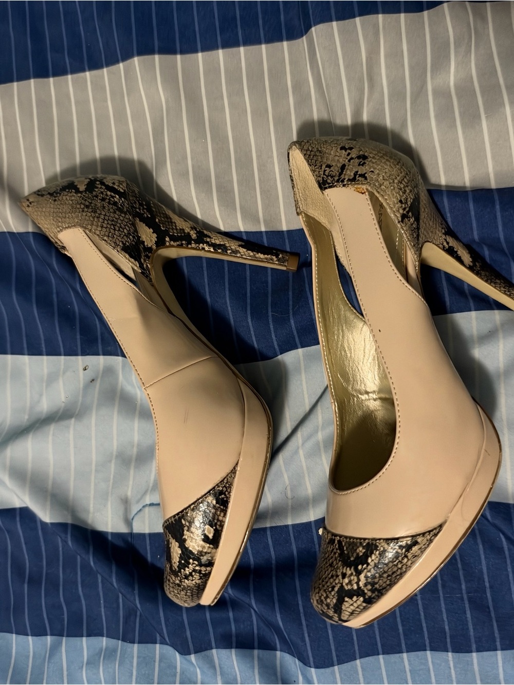x-appeal Beige Pumps with Snake-Print Accents